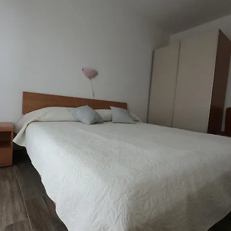 Sanja Appartamento Supetarska Draga